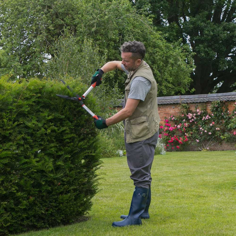 Wilkinson Sword Wavy Blade Hedge Shear