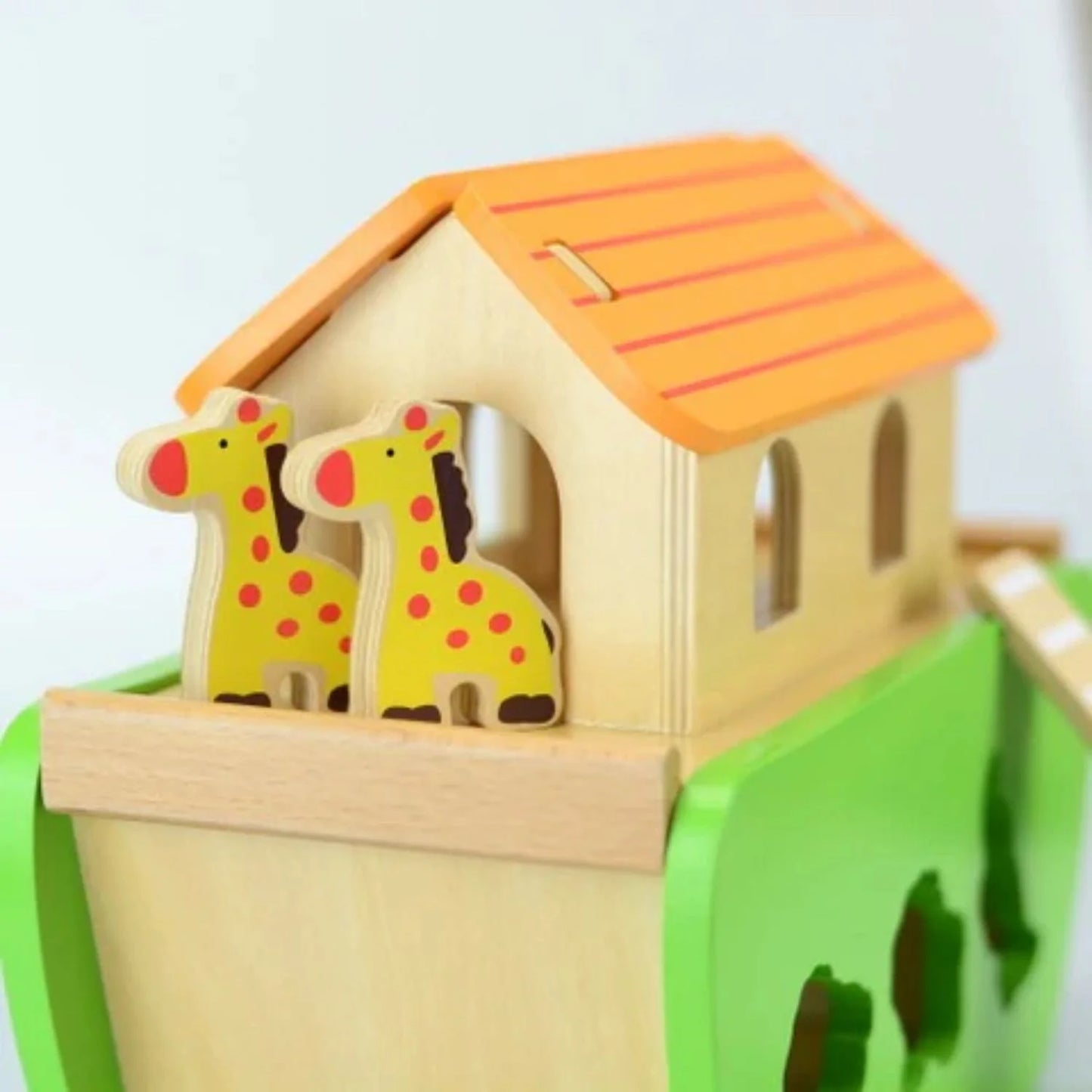 Inside Out Toys - Noah's Ark Shape Sorter