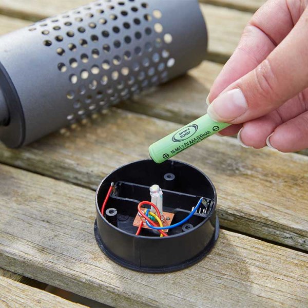 Smart Solar Rechargeable Batteries AAA 600mAh Pack 4