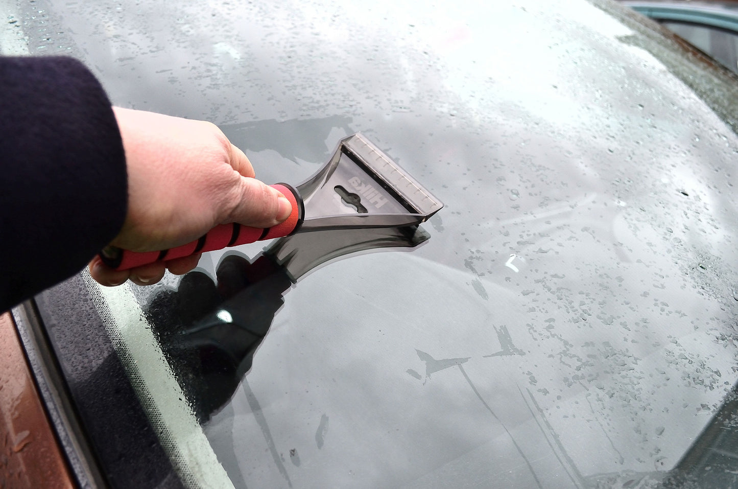 Hilka - Soft Grip Ice Scraper
