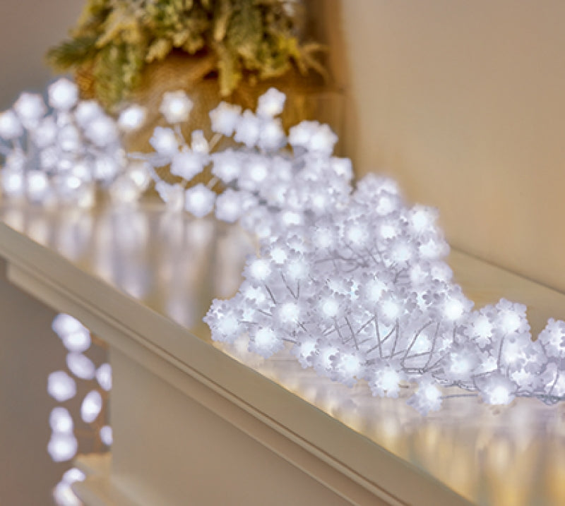 Premier Snowflake Pin Wire Garland with White 280L