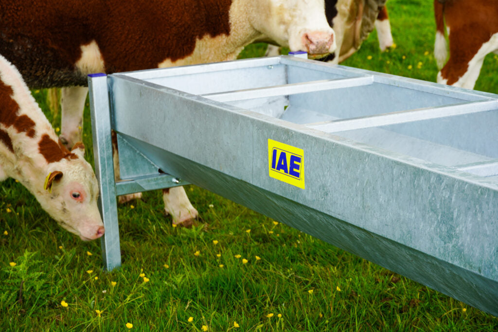 Beef Trough Low Level - 3m x 410mm deep x 750mm wide, 760mm feed height