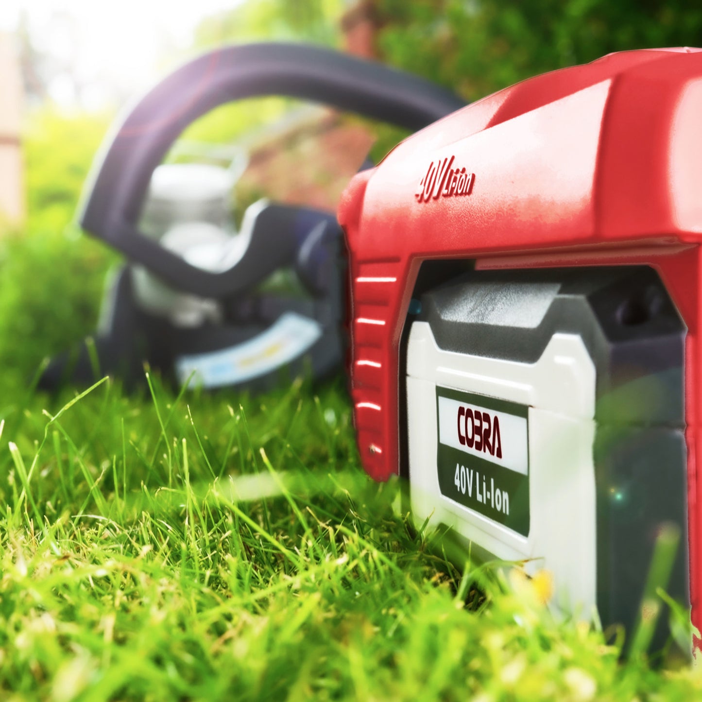 Cobra GT3240VZ Cordless Grass Trimmer