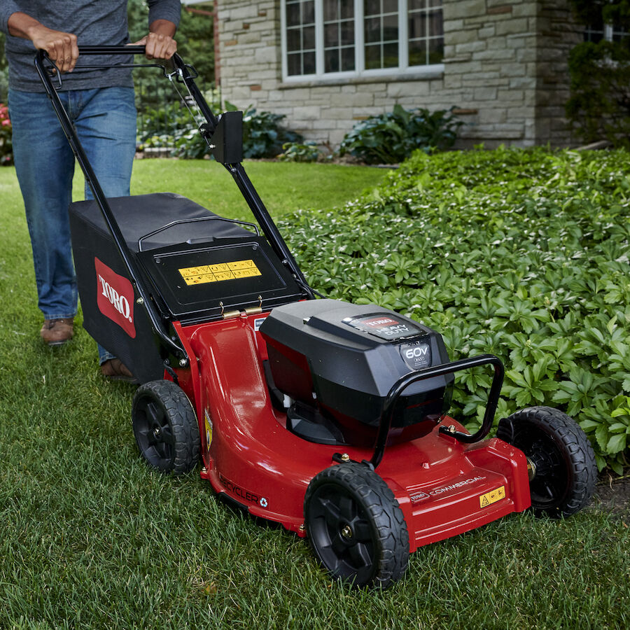 Toro Heavy-Duty Proline 53cm Professional Cordless Mower with Flex-Force Power System 22276