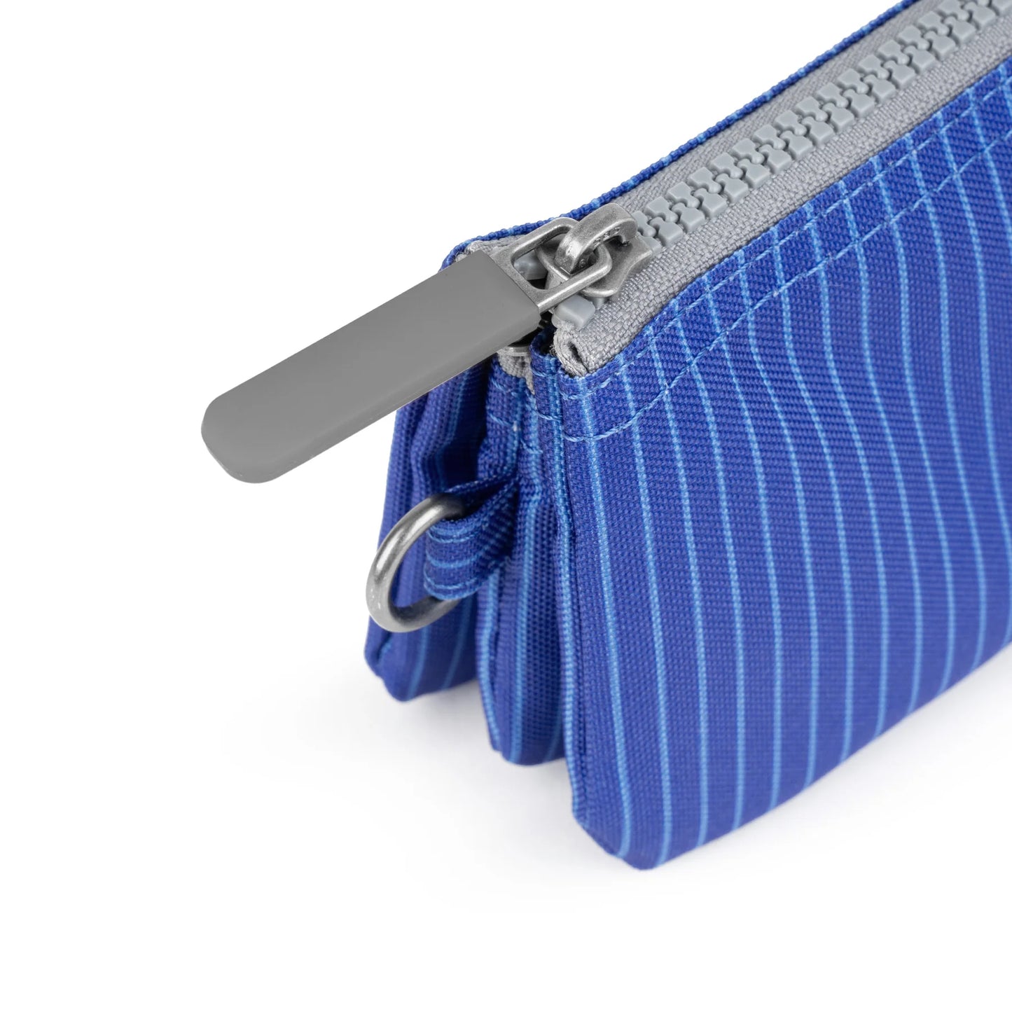 ROKA Carnaby Recycled Canvas Wallet