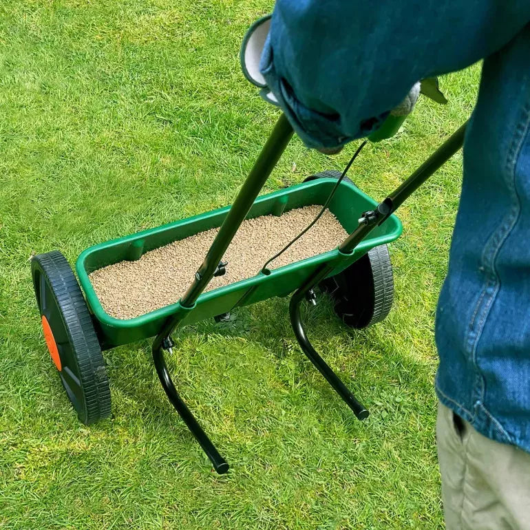 Miracle-Gro Drop Spreader