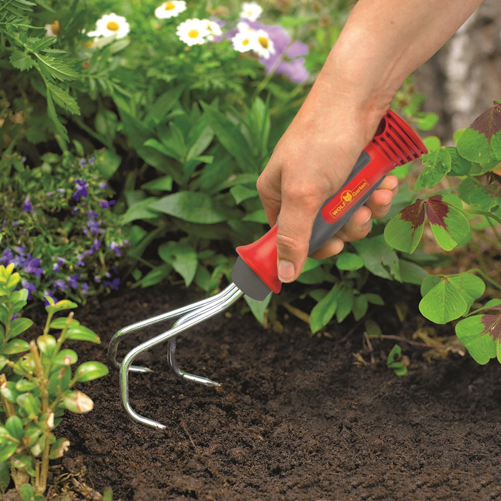 Wolf Garden Fixed Handle Hand Grubber