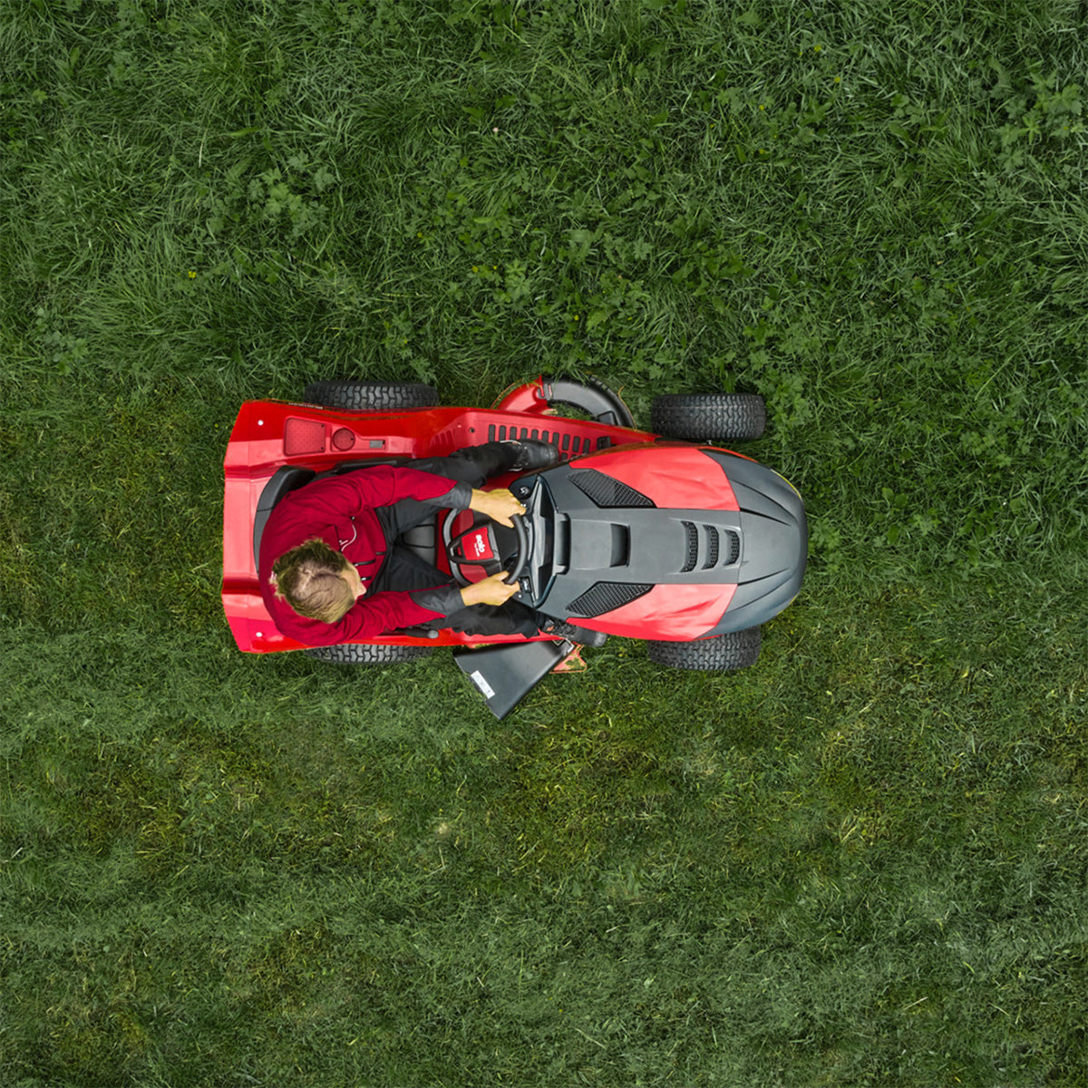 solo by AL-KO Premium T22-111.4 HDS-A V2 Petrol Side Discharge Mulching Lawn Tractor 111cm