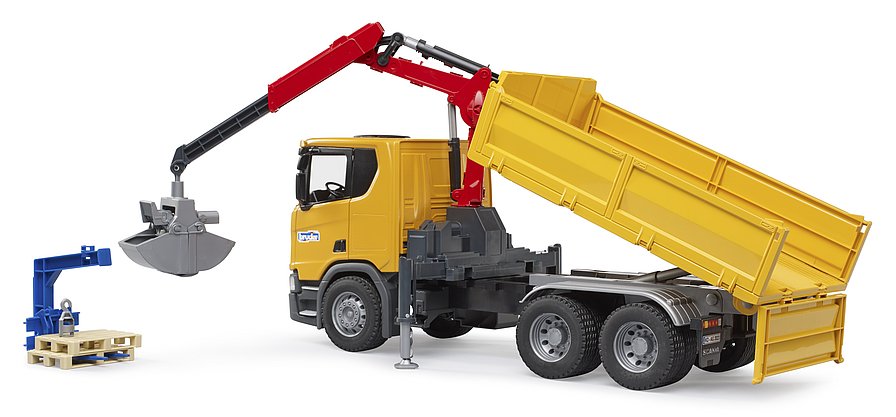 Bruder Scania Super 560R Construction Truck with Crane and 2 Pallets
