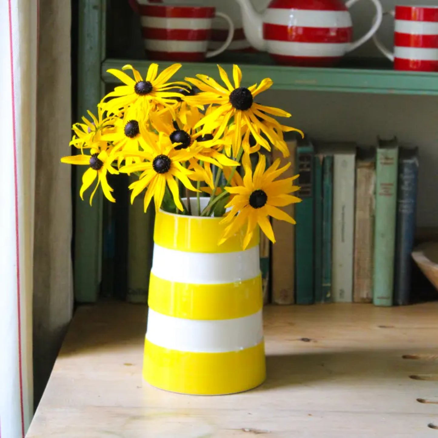 Cornishware Medium Lighthouse Vase
