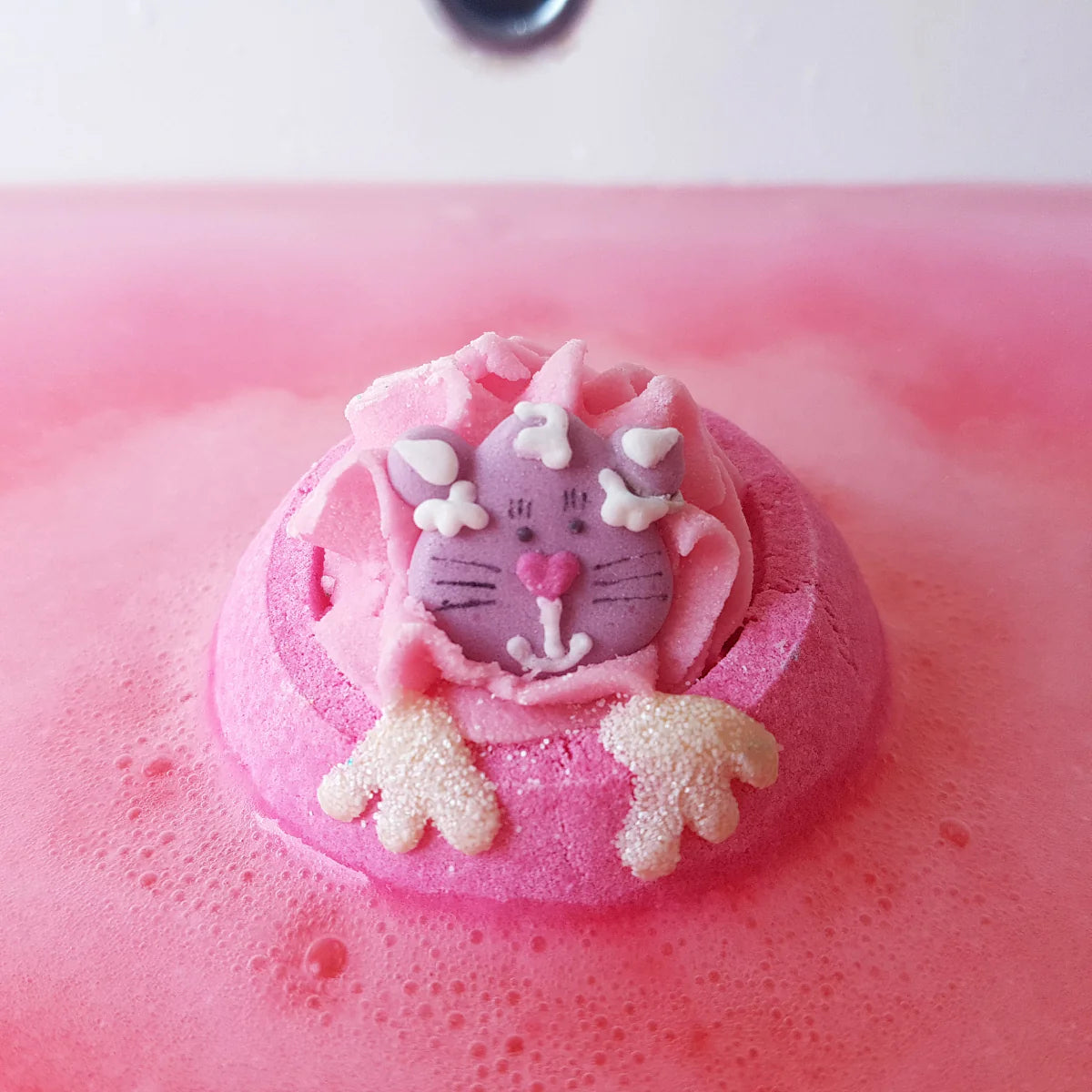 Bomb Cosmetics Paws for Thought Bath Mallow