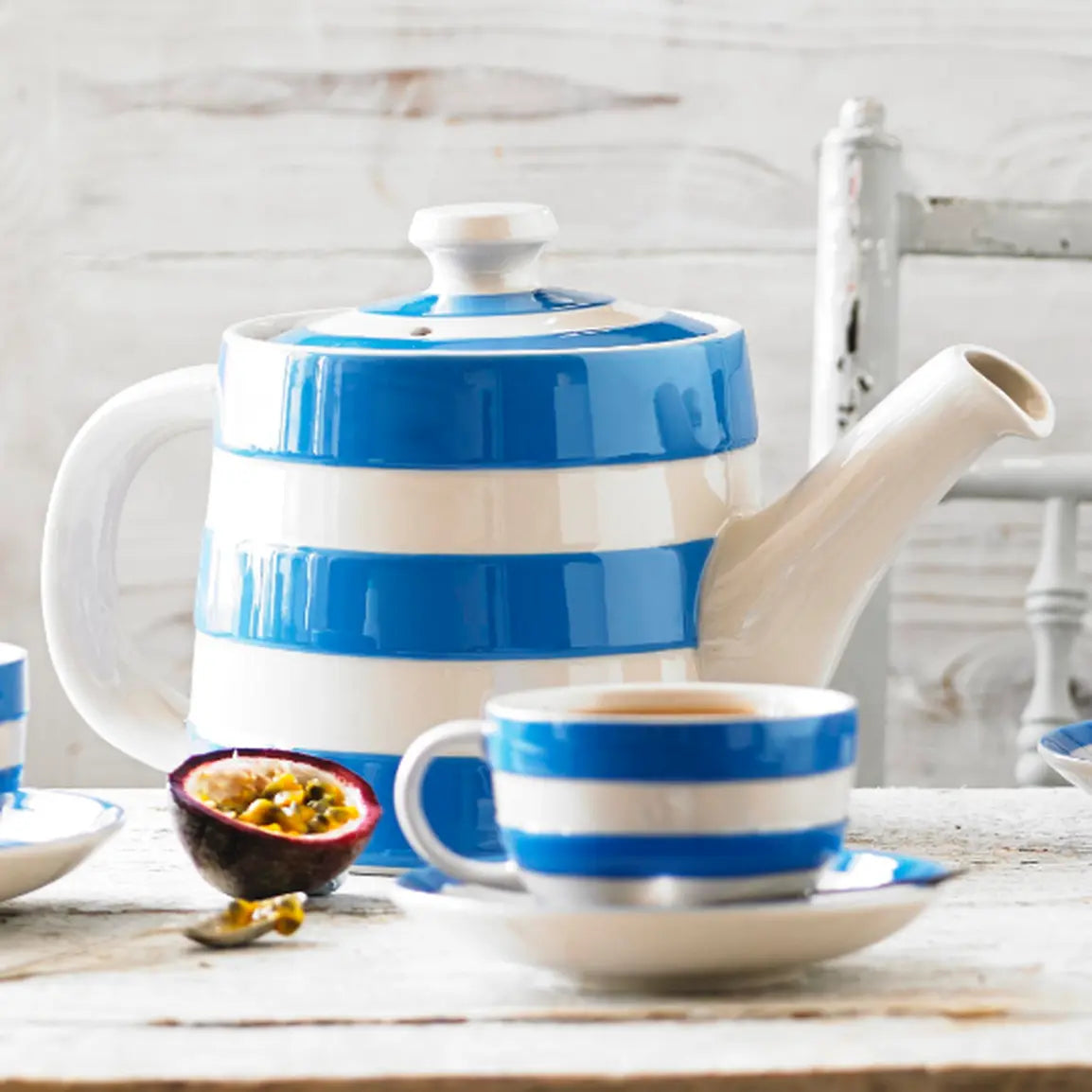 Cornishware Cornish Rosie Teapot 3L