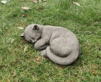 Hellostone Sleeping Cat Garden Ornament