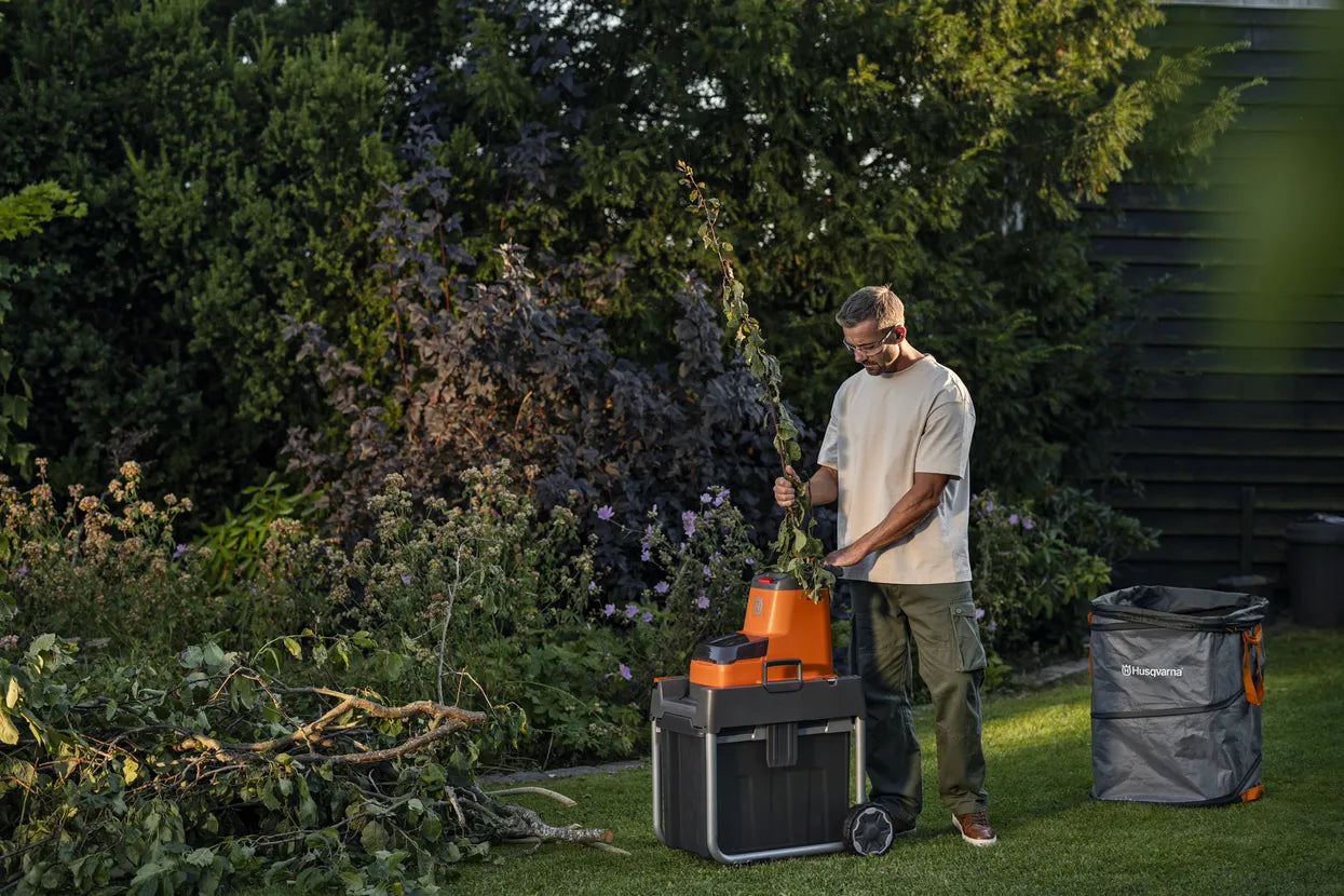 Husqvarna GS 340is Cordless Garden Shredder