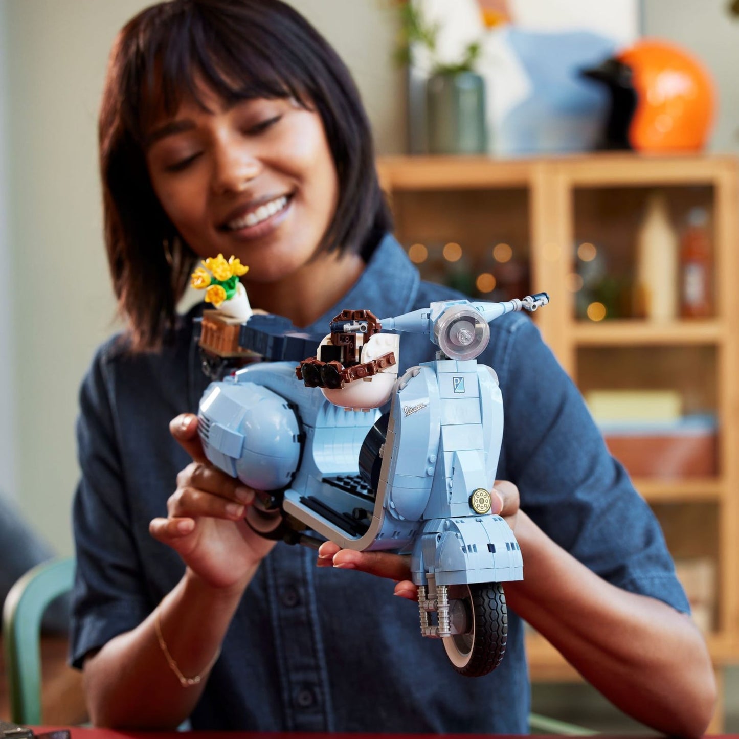 Lego Icons Vespa 125 Scooter 10298