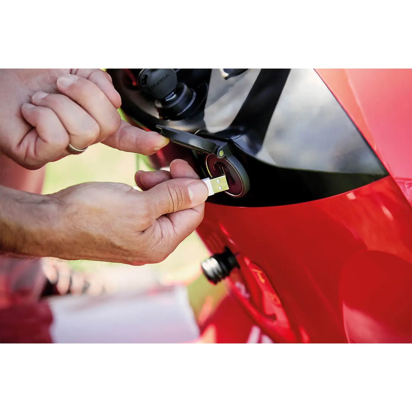 Honda HF 2317 HME Lawn Tractor