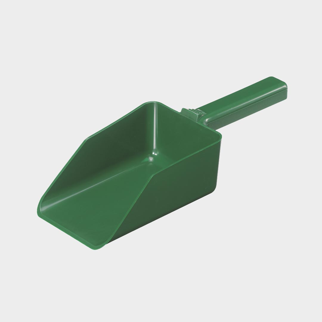 Stewart Plastic Scoop Green 10cm