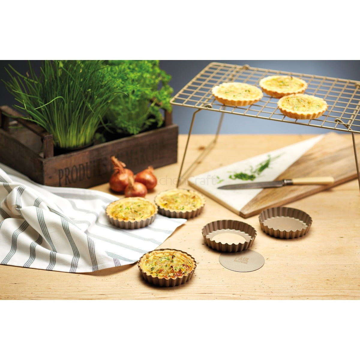 Paul Hollywood Non-Stick Round Fluted FlanTins x4