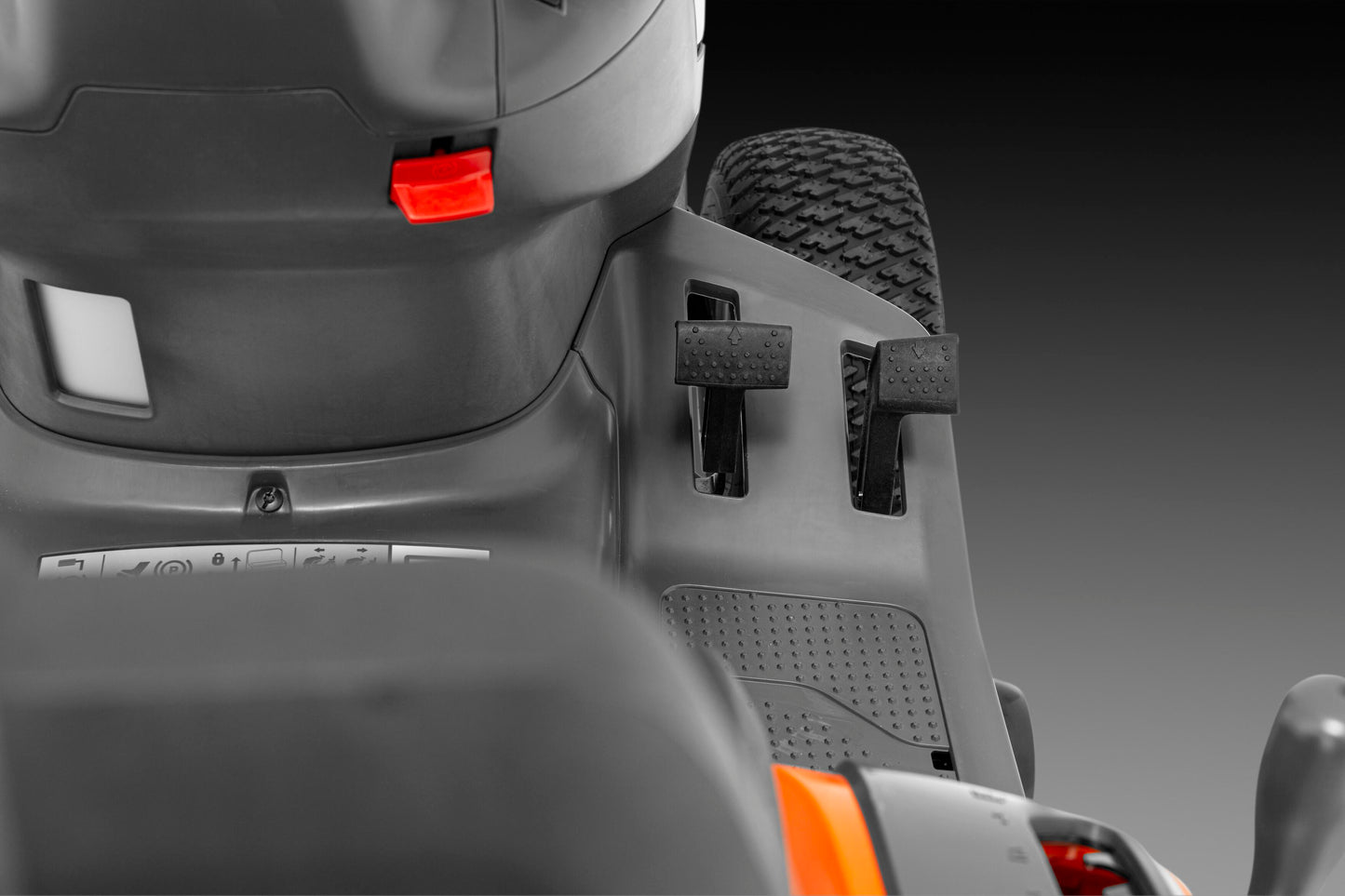 Husqvarna TS 114 Garden Tractor