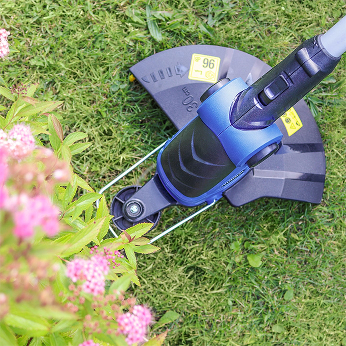 Hyundai HYTR600E Electric Strimmer 600W 30cm