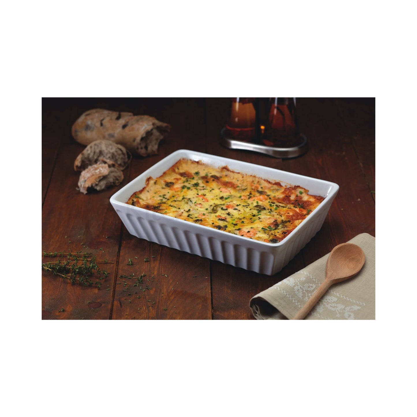 World of Flavours Medium Lasagne Dish