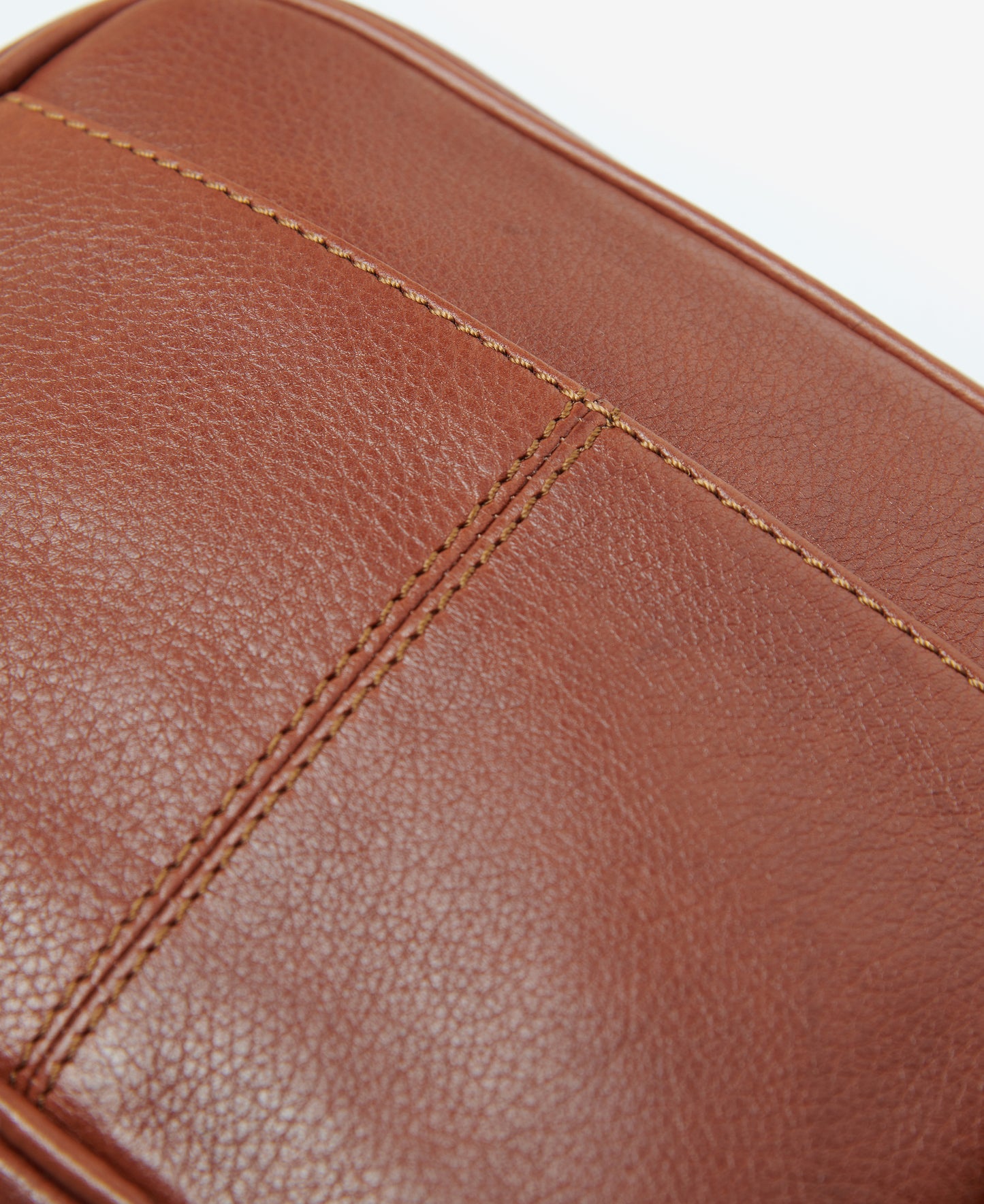 Barbour Clyde Leather Bag