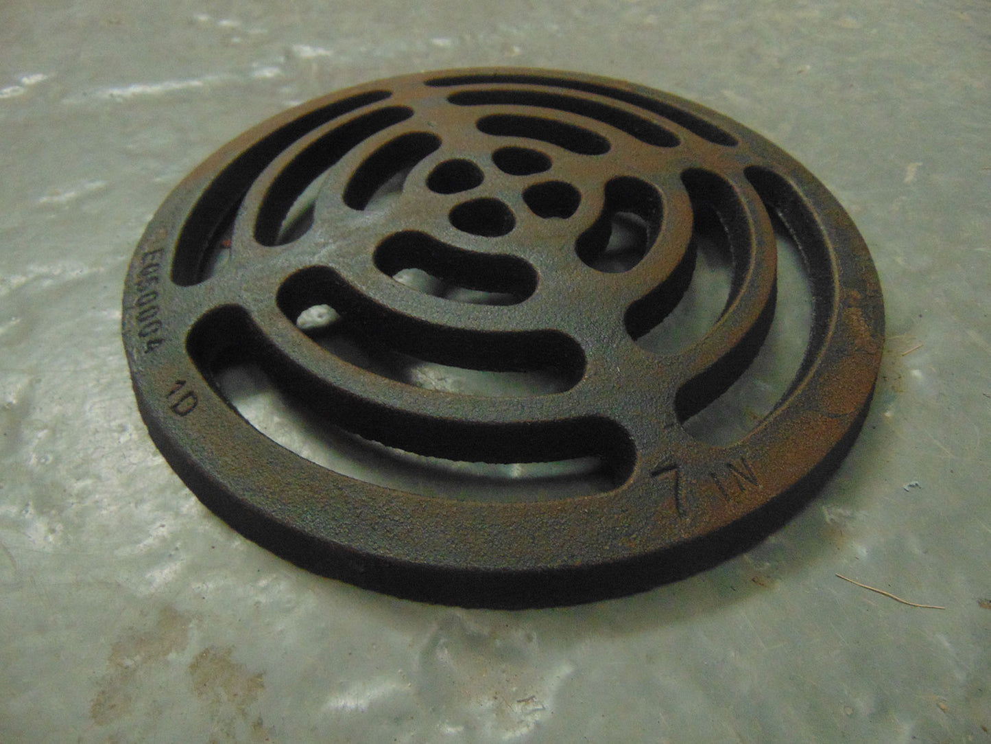 Cast Iron Gully Grate Round 7"