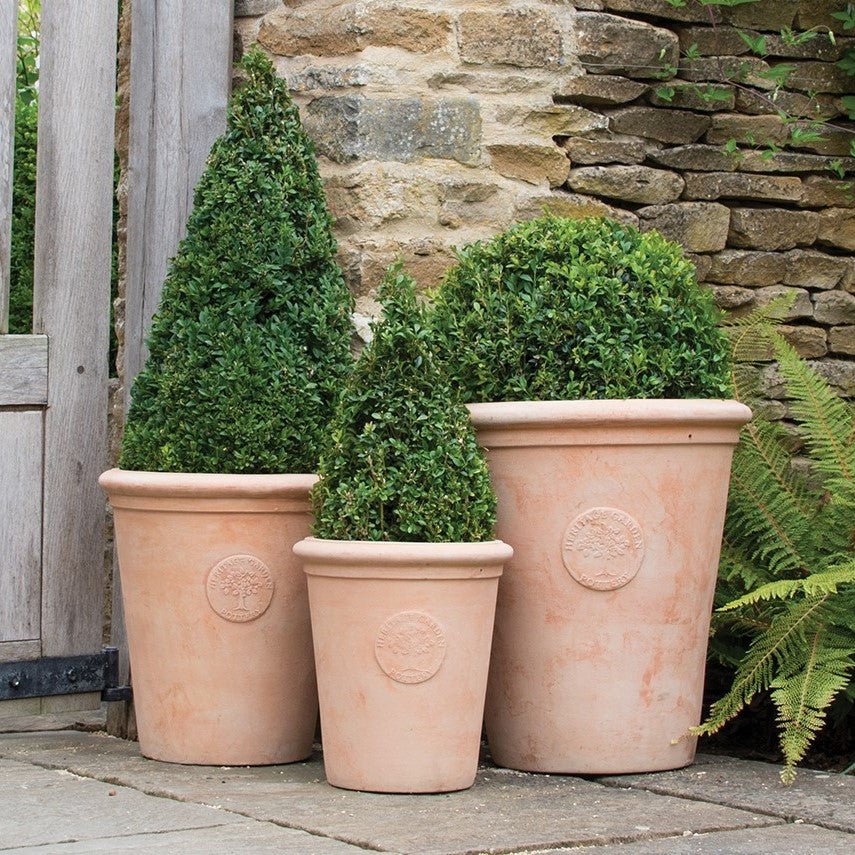 Woodlodge Tudor Planter