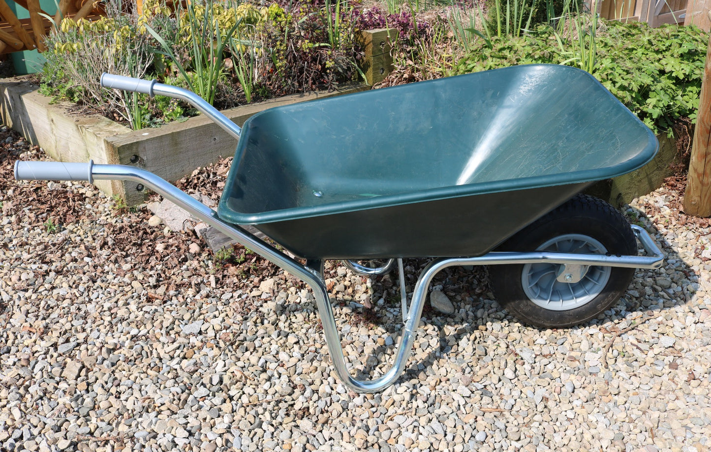 Maingate Clipper Wheelbarrow Green 90L