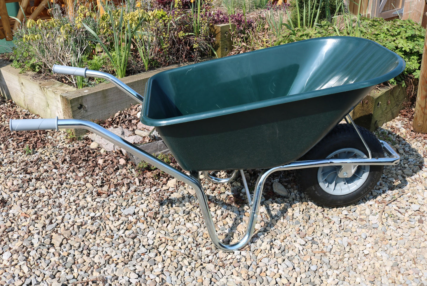 Maingate Cruiser Wheelbarrow Green 100L