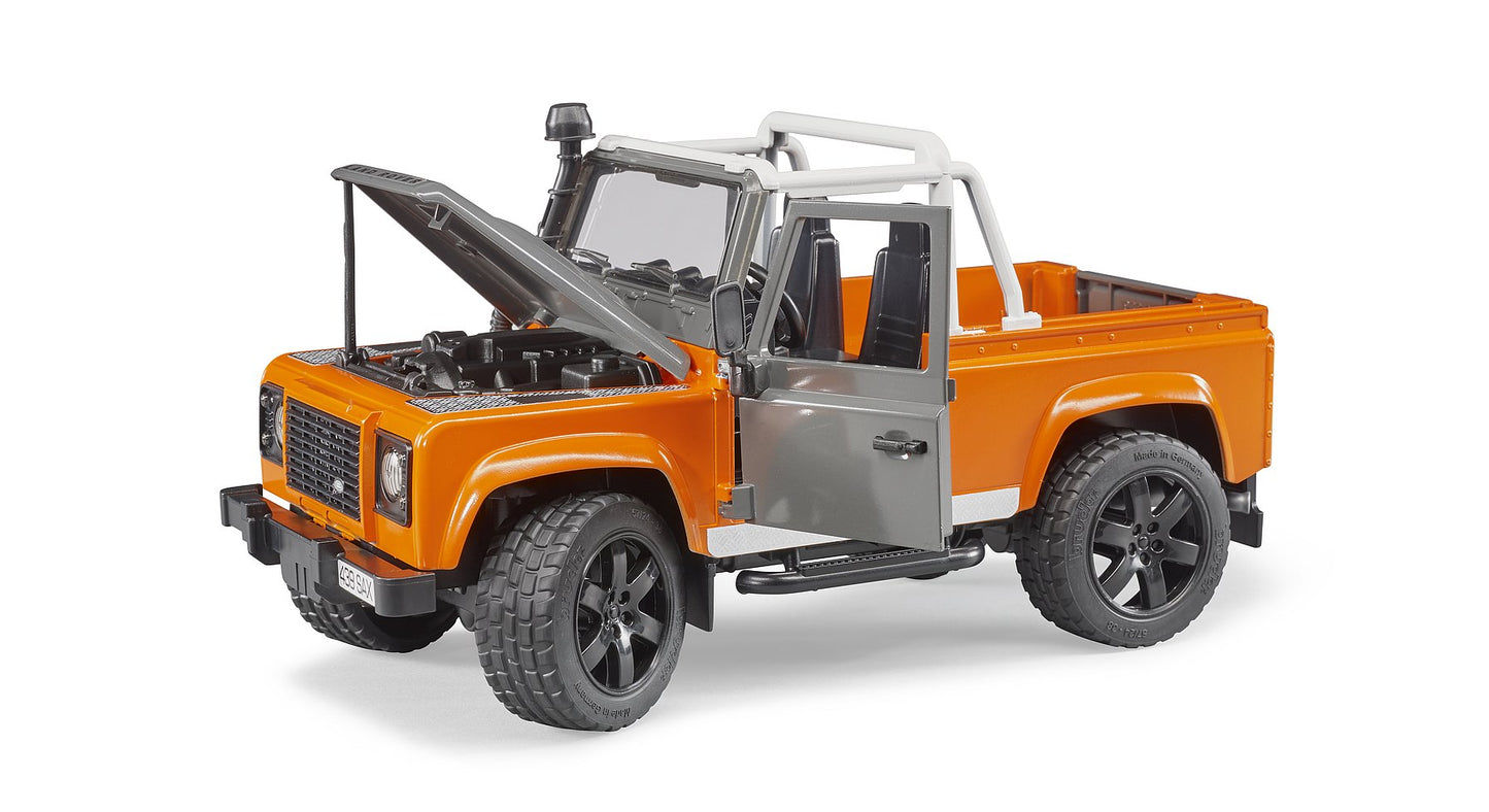 Bruder Land Rover Defender Pickup 02591
