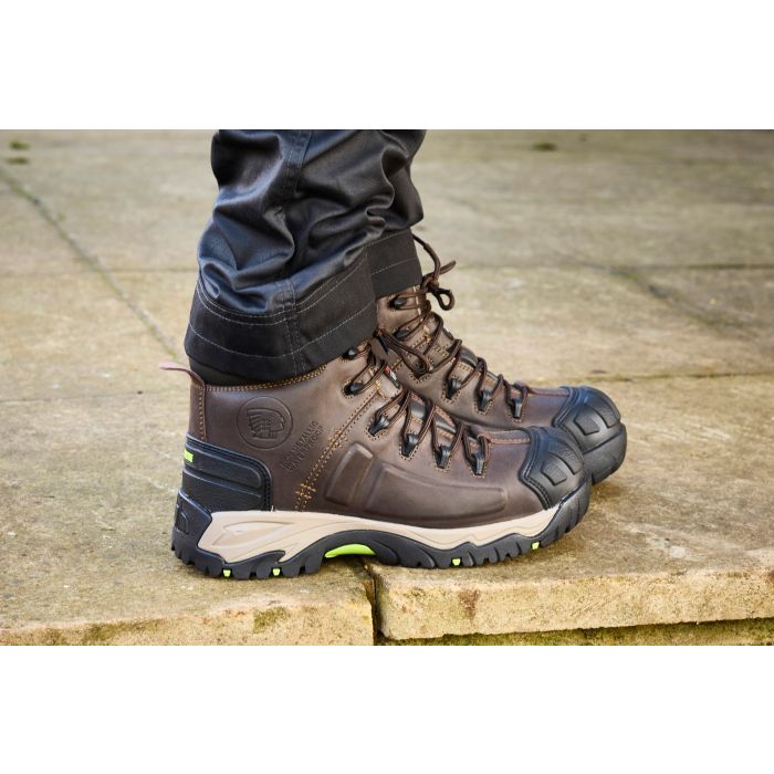 Apache Neptune Non-Metallic Waterproof Safety Boot