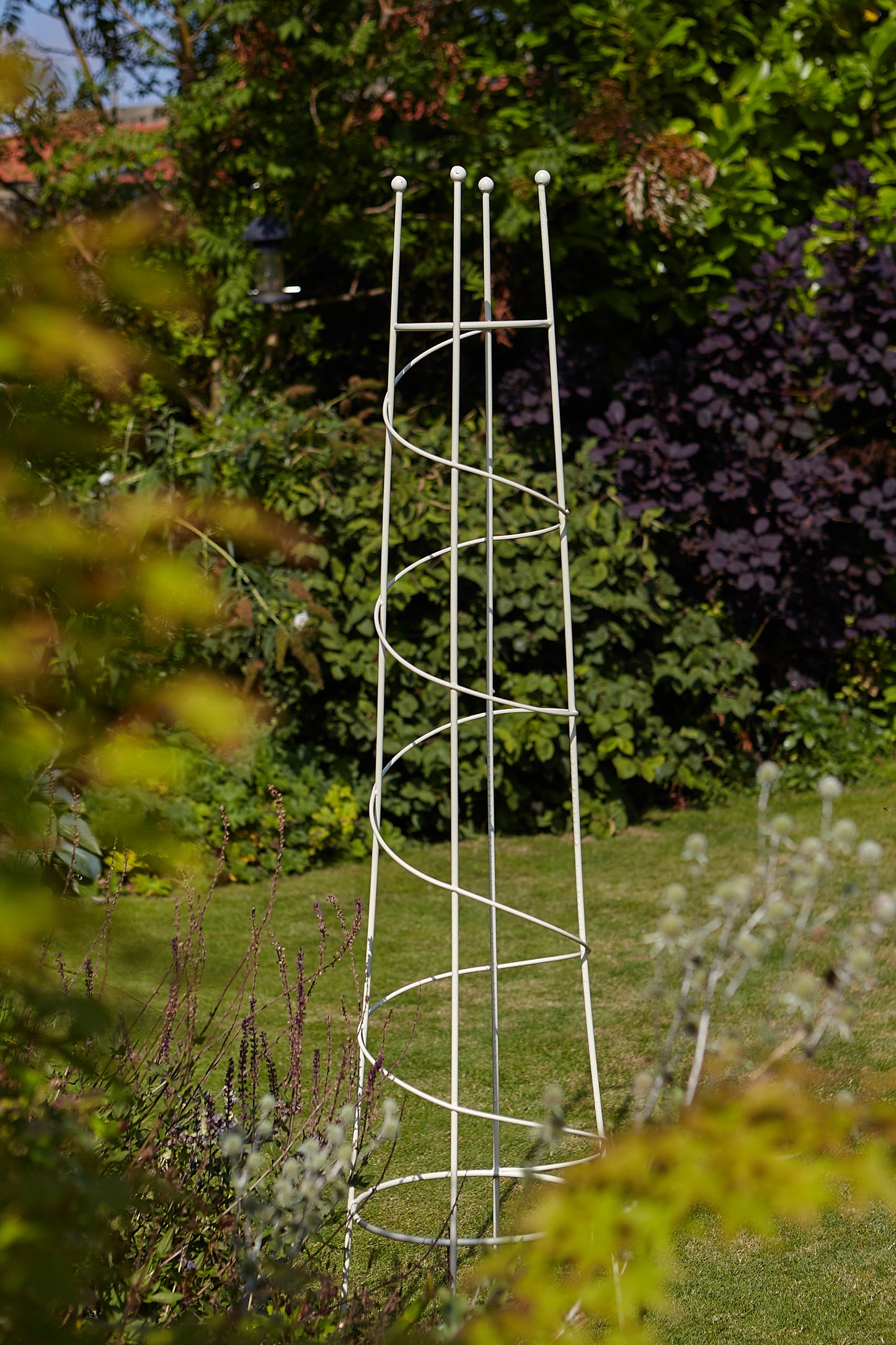 Tom Chambers Osbourne Cream Obelisk