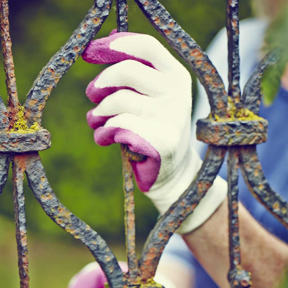 Town & Country Master Gardener Bamboo Gloves Raspberry