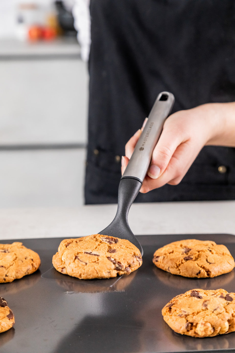 MasterClass Soft Grip Stainless Steel Short Turner 30cm