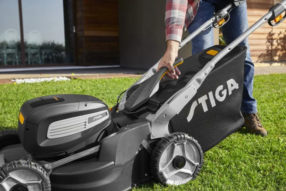 STIGA Twinclip 950e V Cordless Lawn Mower