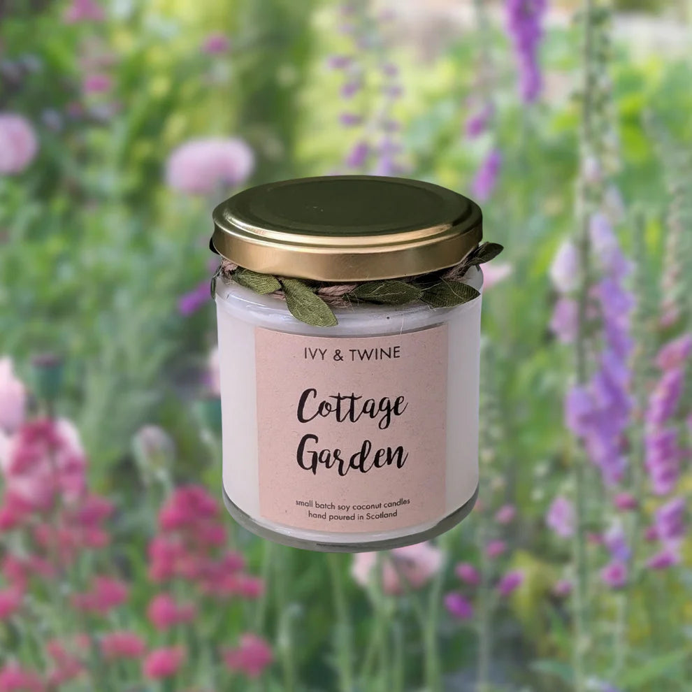 Ivy & Twine Cottage Garden (190g) Candle