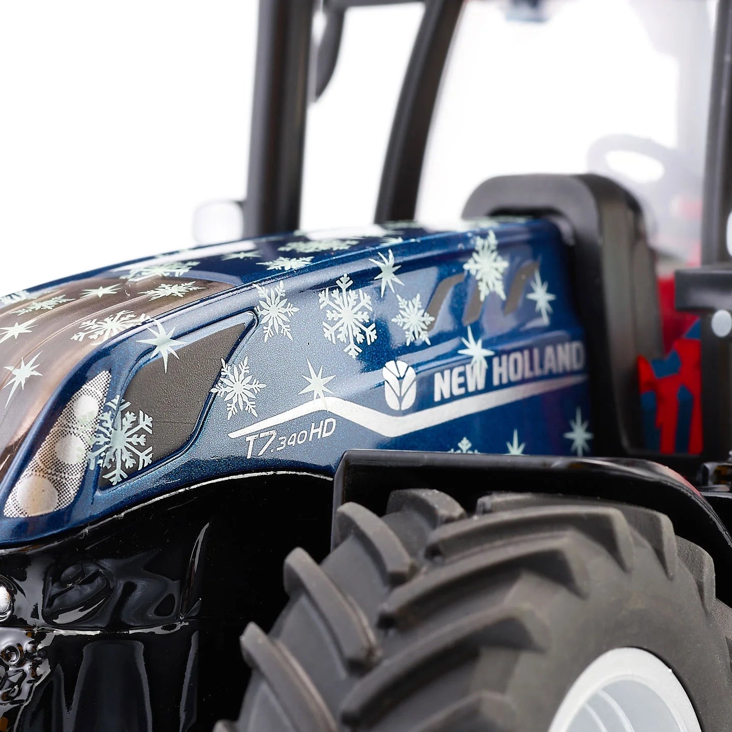 Siku New Holland Christmas Tractor