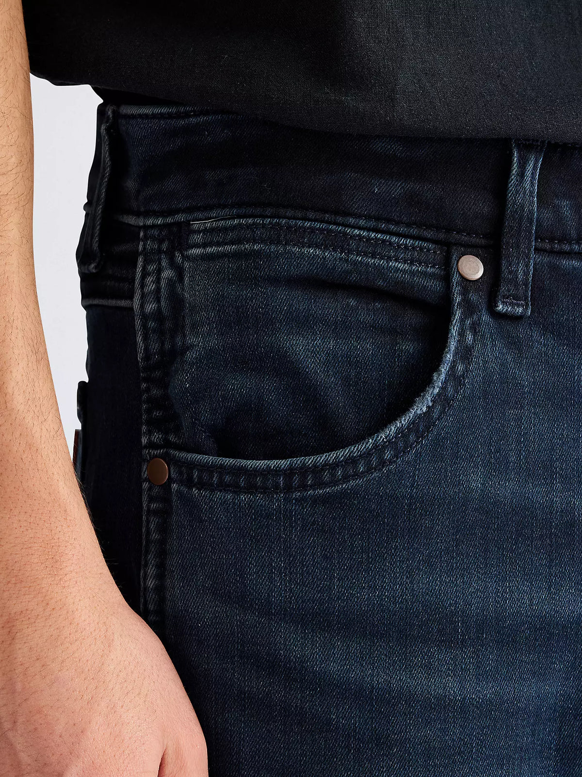 Wrangler Greensboro Straight Medium Stretch Jeans
