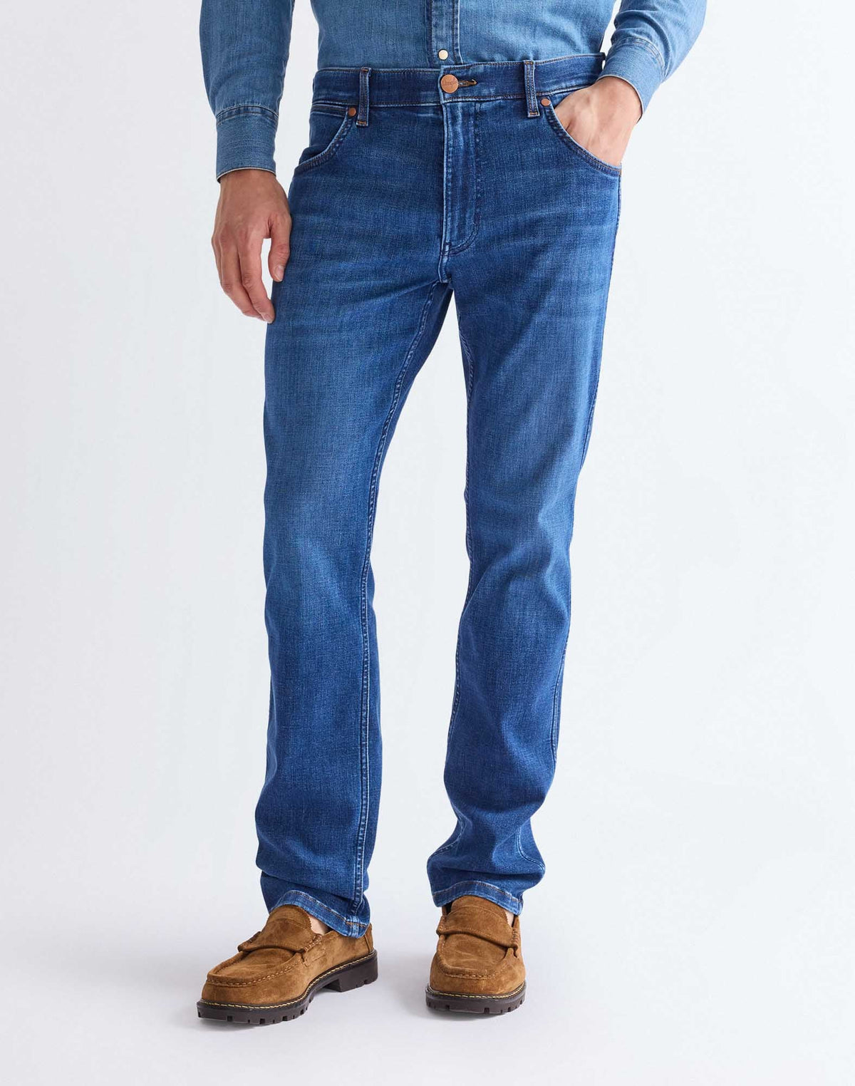 Wrangler Greensboro men's straight leg high stretch jeans in classic dark blue denim