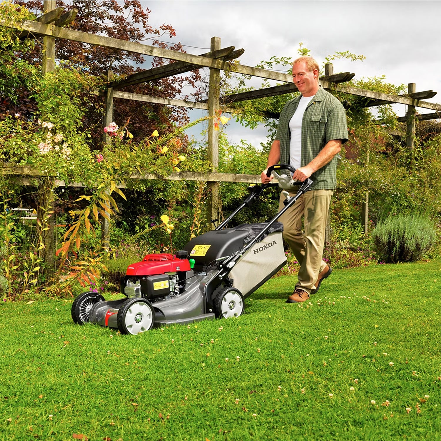 Honda HRX 537 VY Self-Propelled Petrol Lawn Mower – Sam Turner Sons