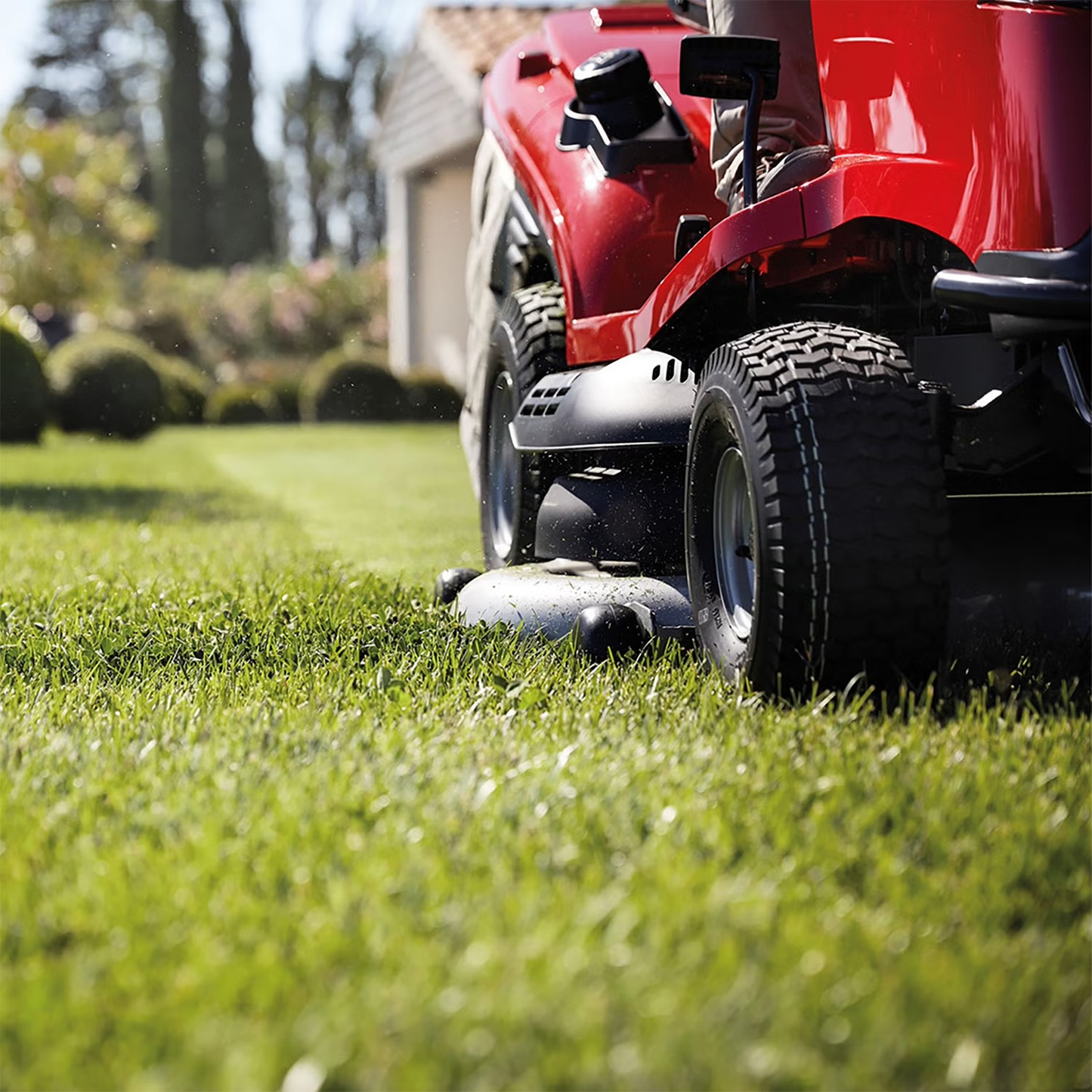 Honda HF 2625 HME Premium Lawn Tractor with Mulching