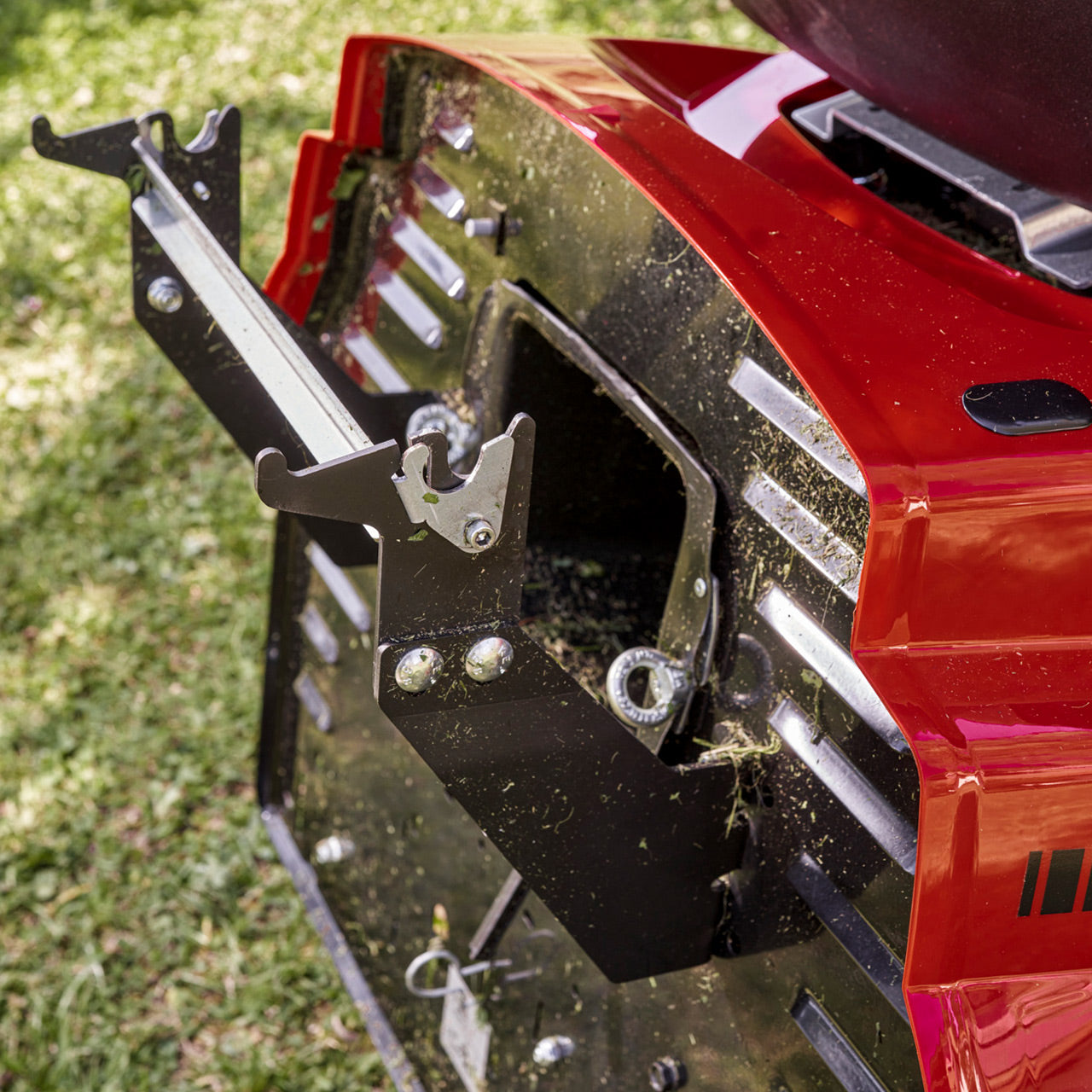 solo by AL-KO T15-93.3 HD-A Petrol Lawn Tractor