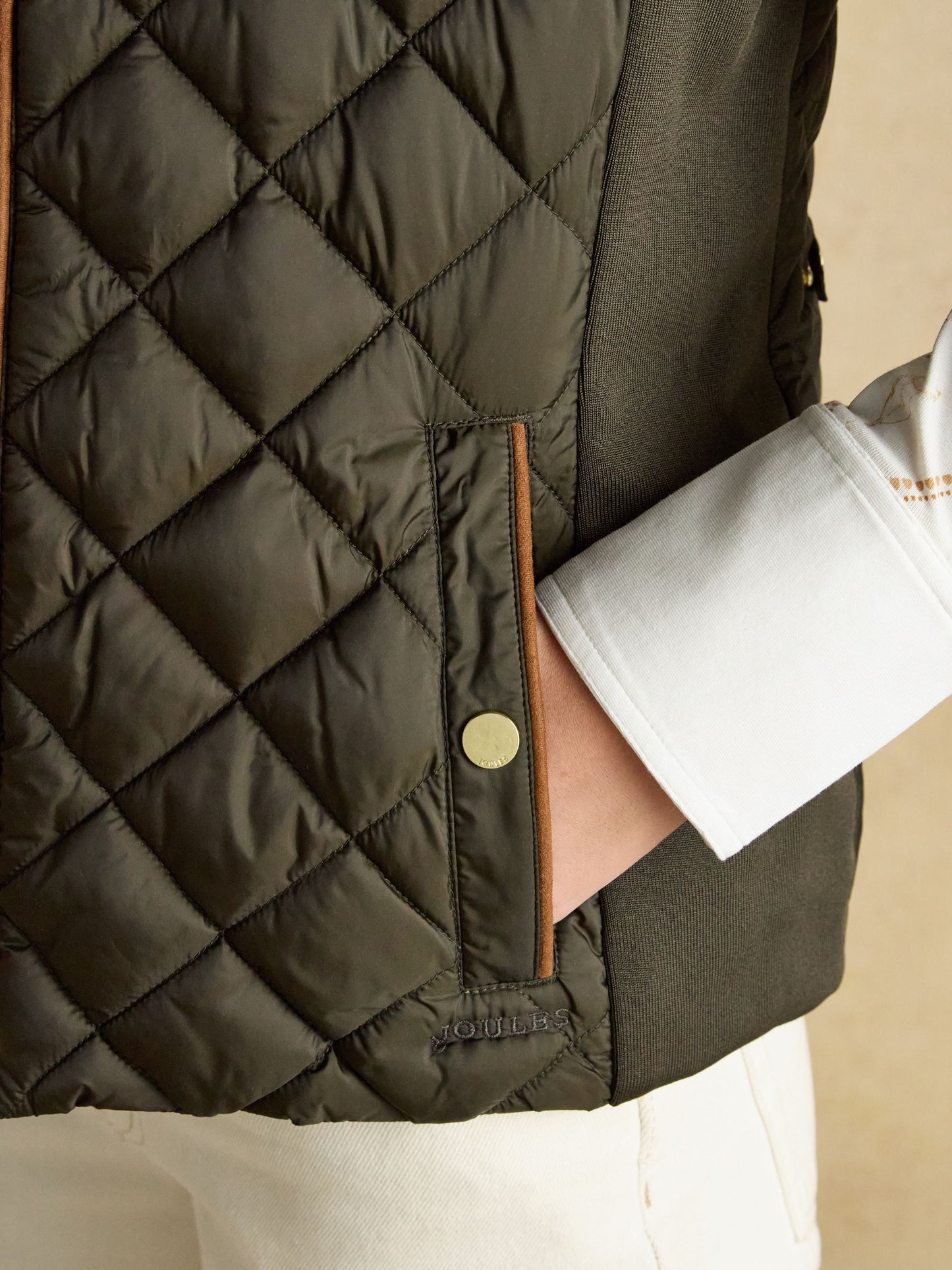 Joules Braemar Luxe Showerproof Diamond Quiled Gilet