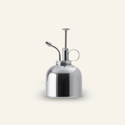 Haws The Smethwick Spritzer polished brass plant mister with press plunger pump