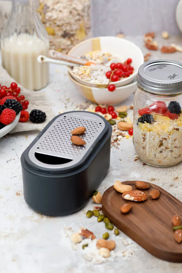 Microplane Wood Container Grater