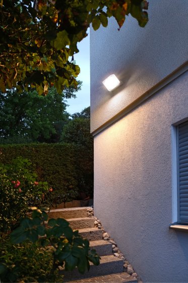 Brennenstuhl AL 2050 LED Spotlight 2080lm 20W IP44