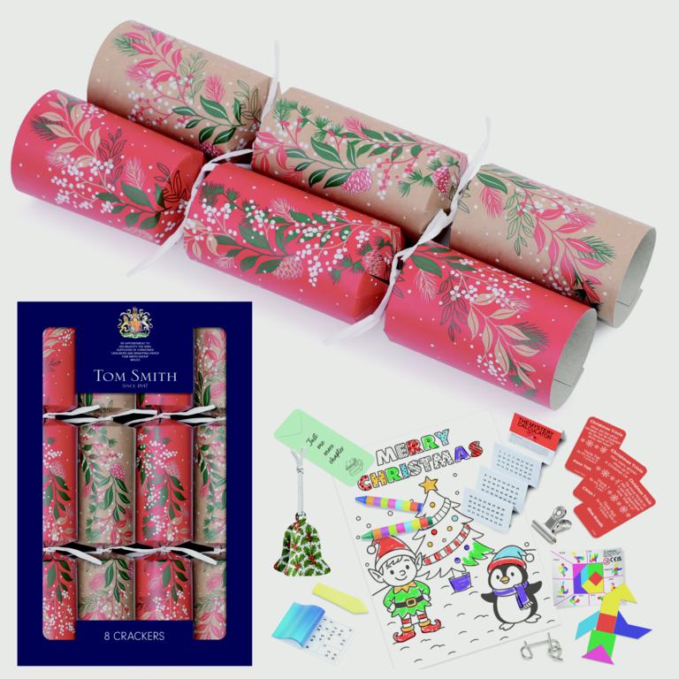 Tom Smith family pack of 8 rustic kraft paper Christmas crackers with red festive detailing