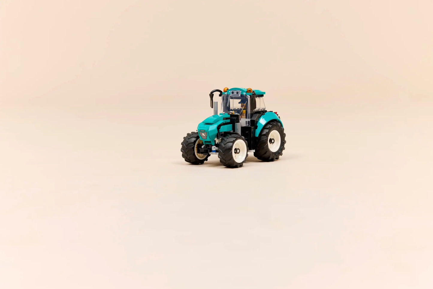 Lego City Tractor 60498