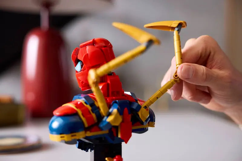 Lego Iron Spider-Man Bust Super Heroes 